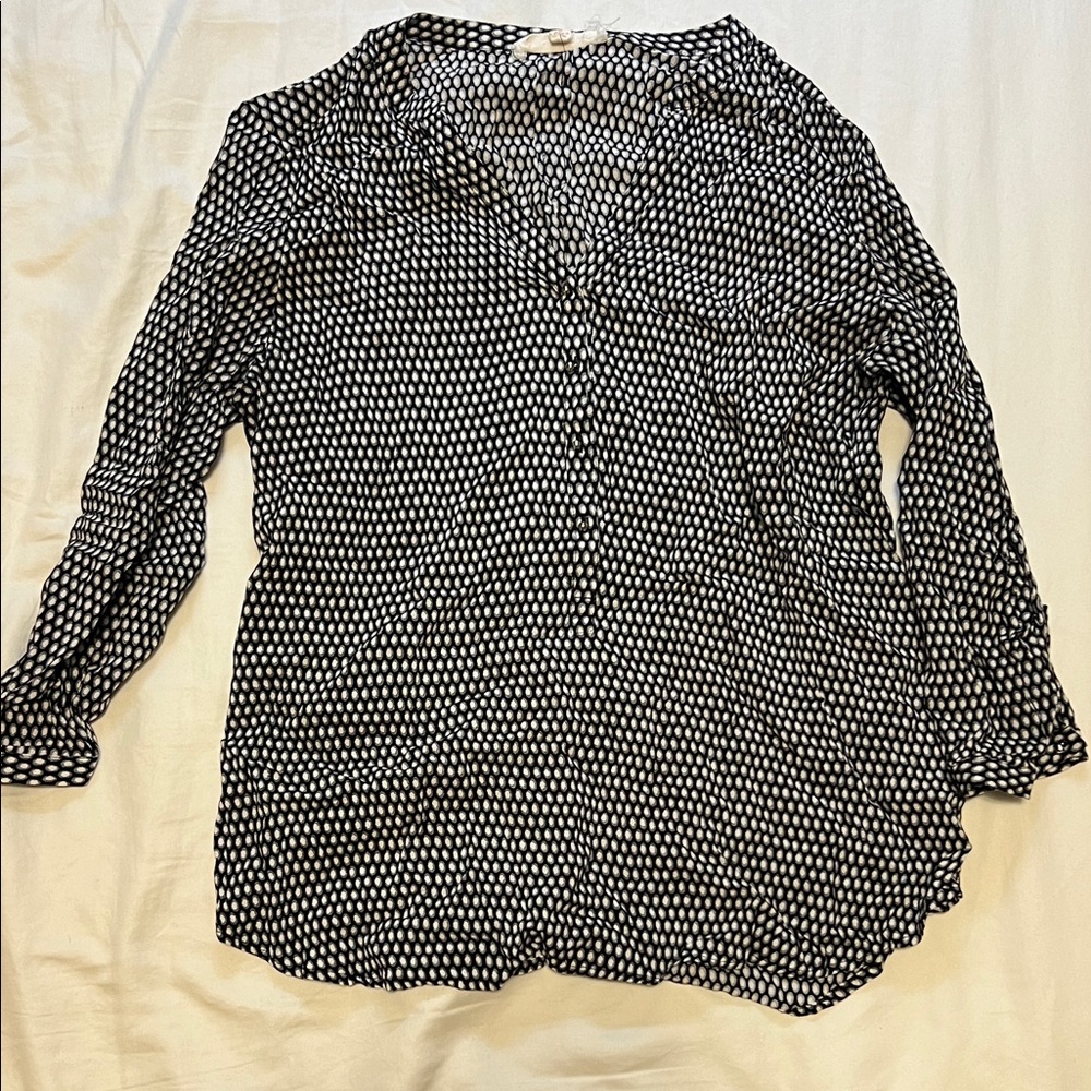 Black and White Patterned Women's Top